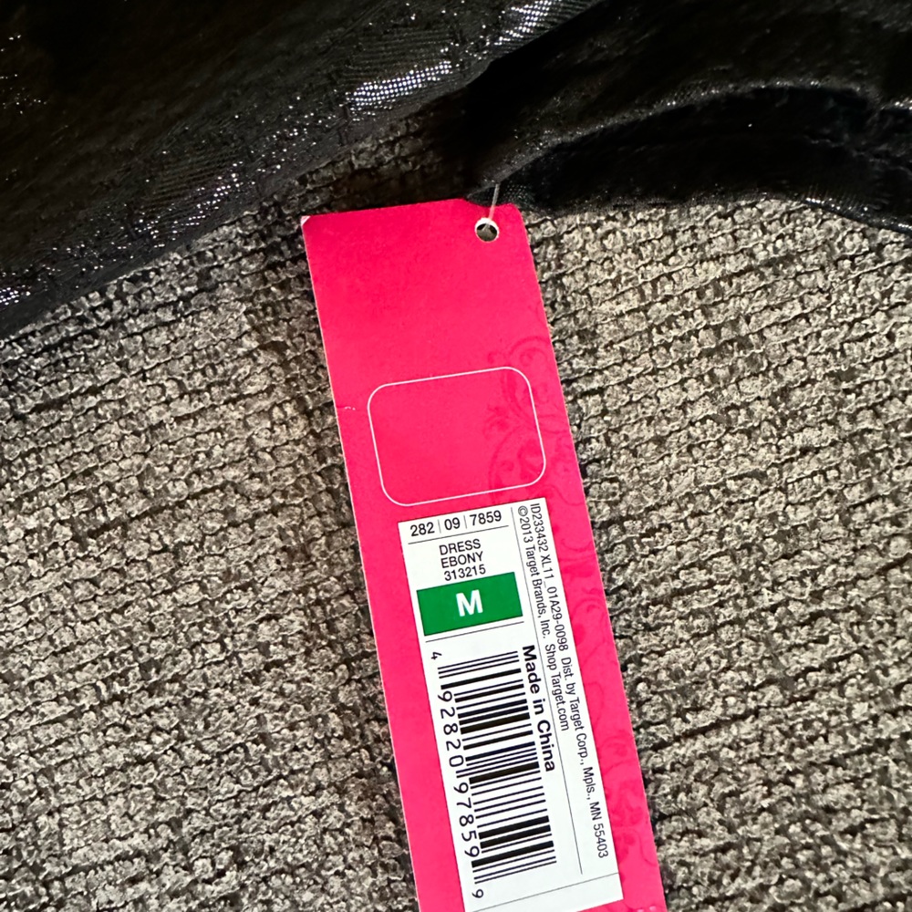 Medium dress -faux leather finish. - Picture 4 of 4
